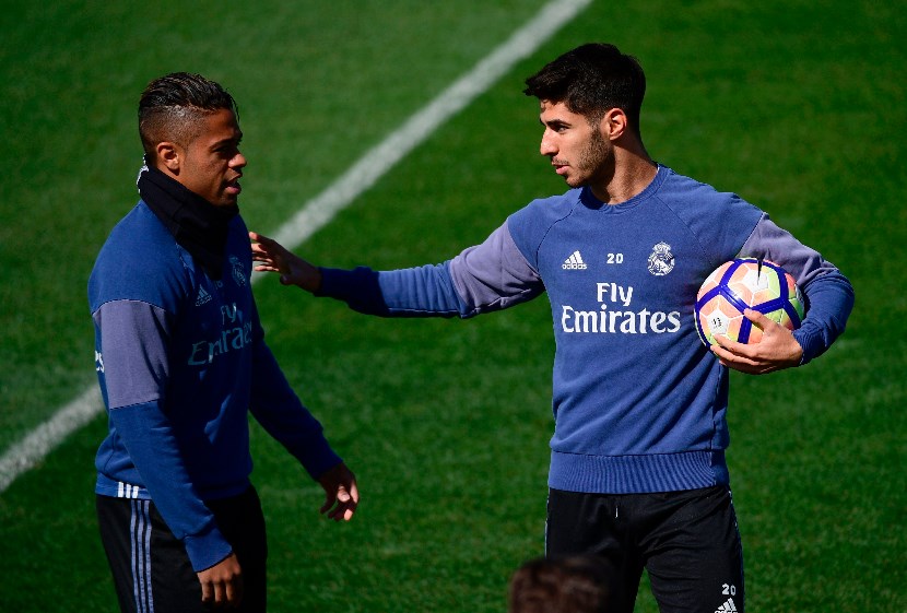 Marco Asensio at Mariano Diaz